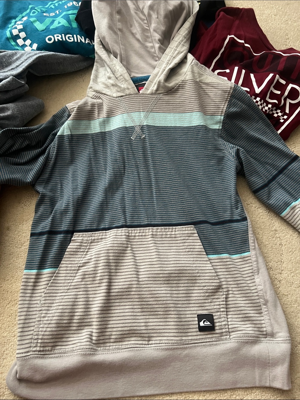 Quiksilver, Vans, Hurley, Billabong long sleeve Graphic Tees - Picture 2 of 10